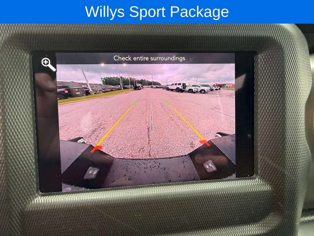 Used 2022 Silver Jeep Sport image 13