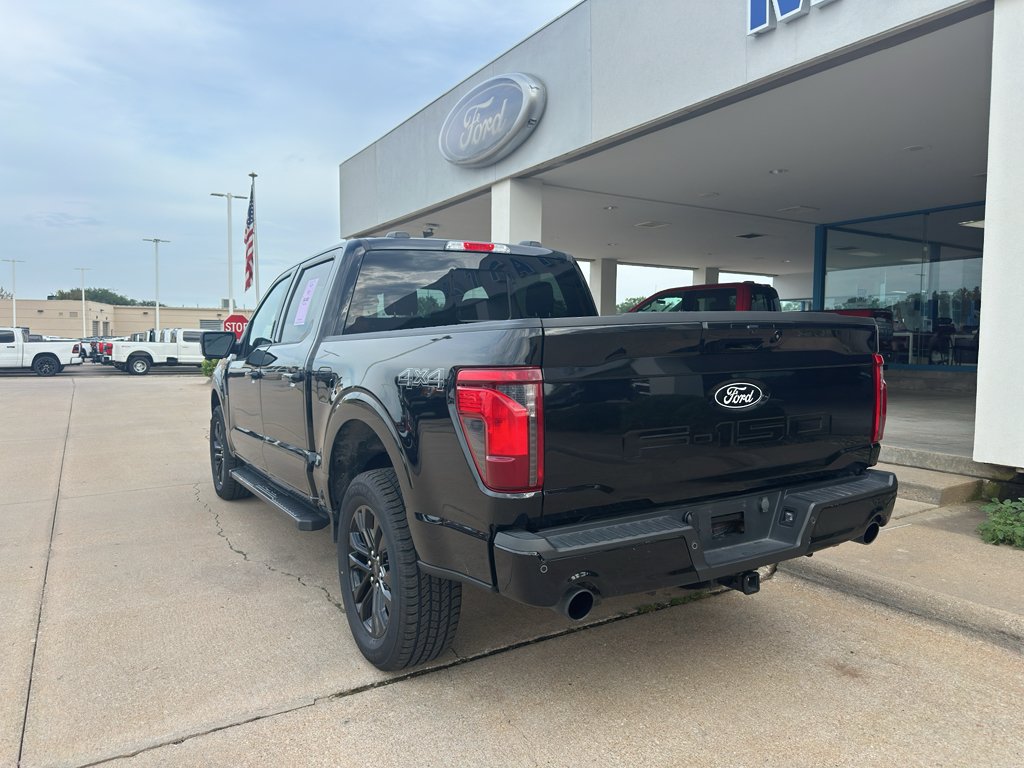 Used 2024 Agate Black Metallic Ford XLT image 12