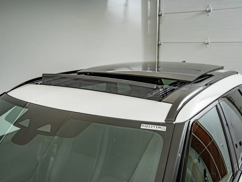 New 2026 Fuji White Land Rover Belgravia Edition image 17
