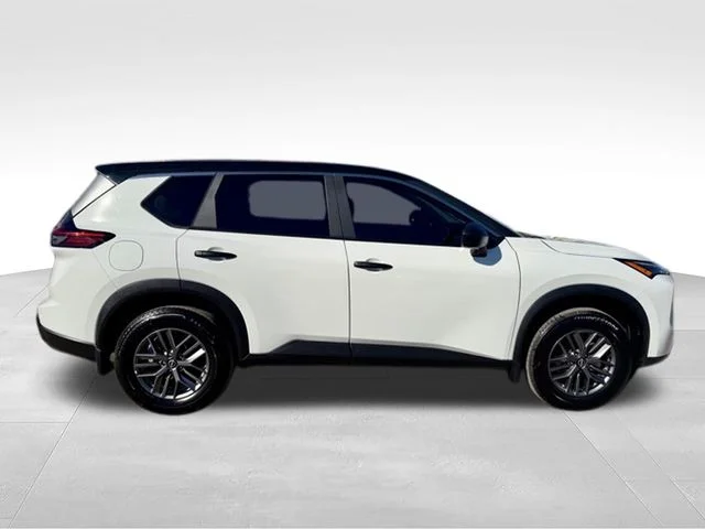 Used 2025 White Nissan S image 9