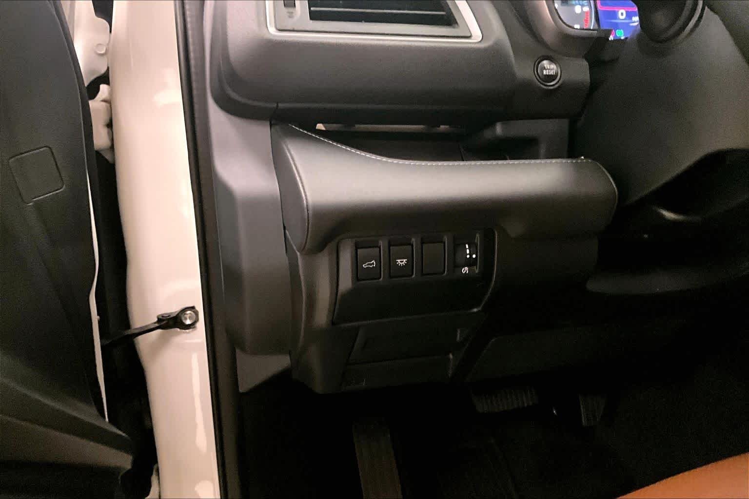 Used 2023 Crystal White Pearl Subaru Touring image 30