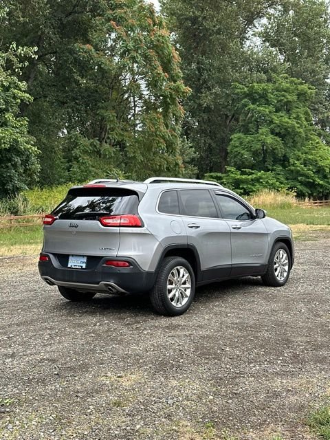 Used 2014 Billet Silver Metallic Jeep Limited image 9
