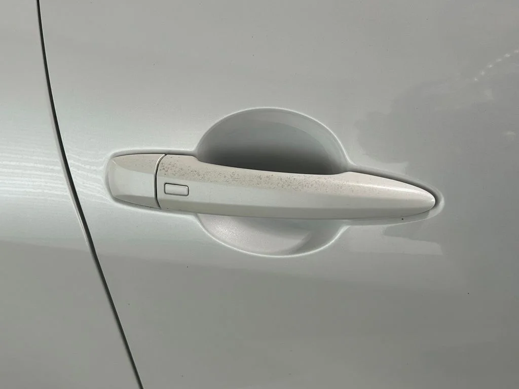 Used 2022 Aspen White TriCoat Pearl Nissan SV image 30
