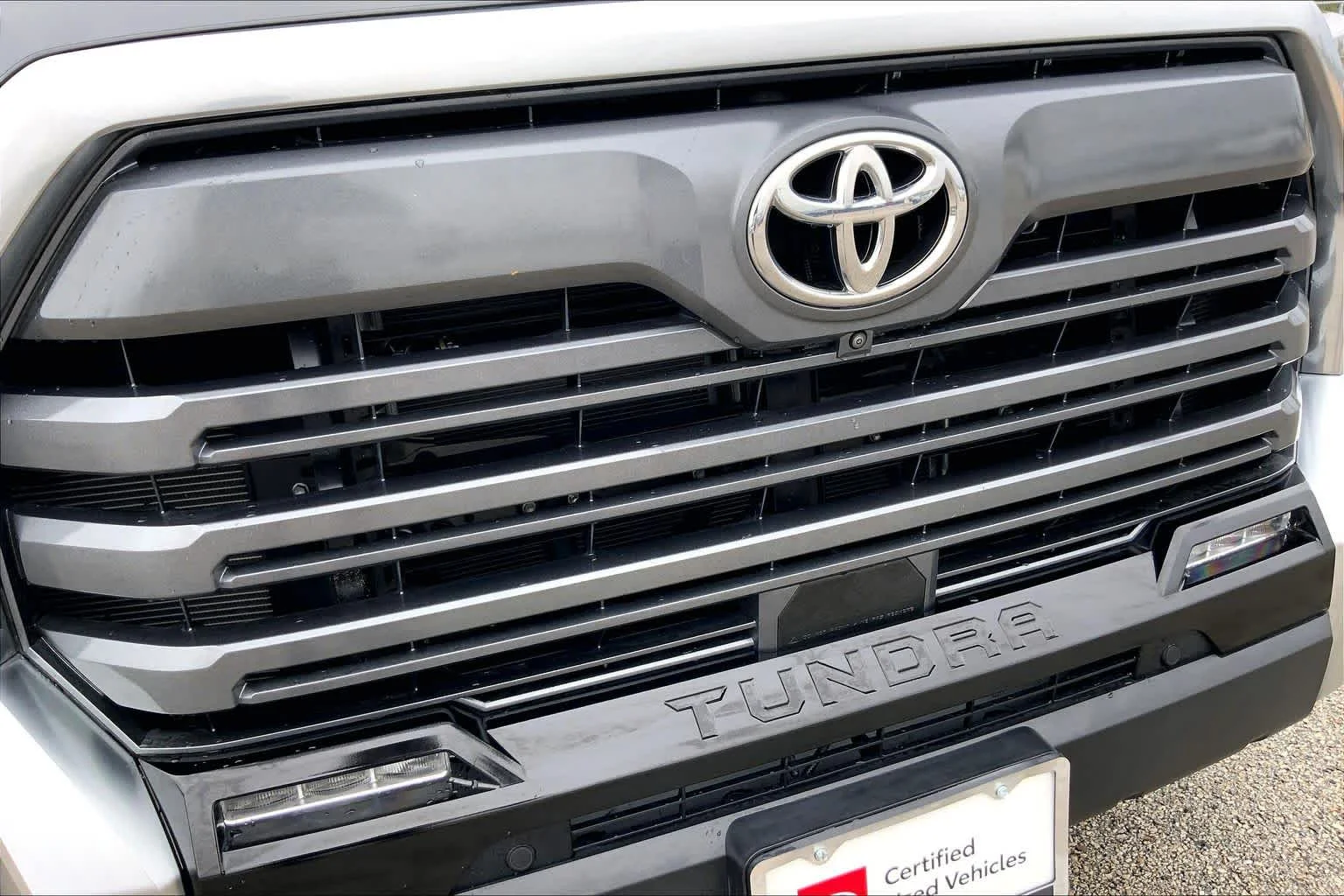 Used 2025 Magnetic Gray Metallic Toyota Limited image 29
