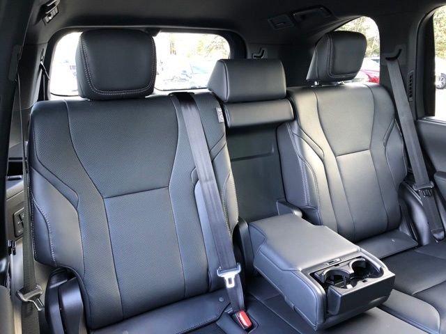2026 Lexus LX 600 F-Sport - Photo 11