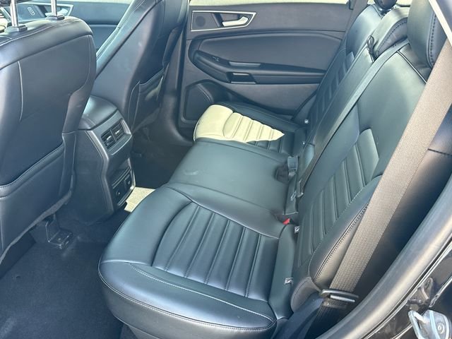 Used 2024 Agate Black Metallic Ford SEL image 13