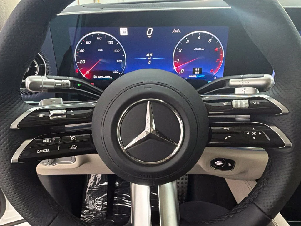New 2027 White Mercedes-Benz GLS 450 image 16