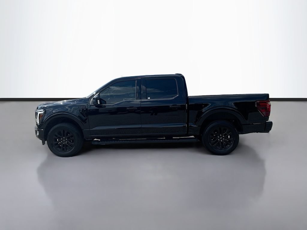 Used 2024  Ford Lariat image 6