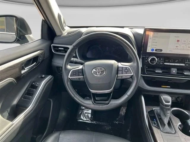 2024 Toyota Highlander Platinum - Photo 15