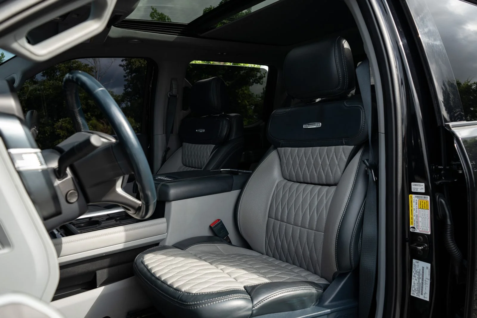 Used 2024 Black Ford Limited image 28