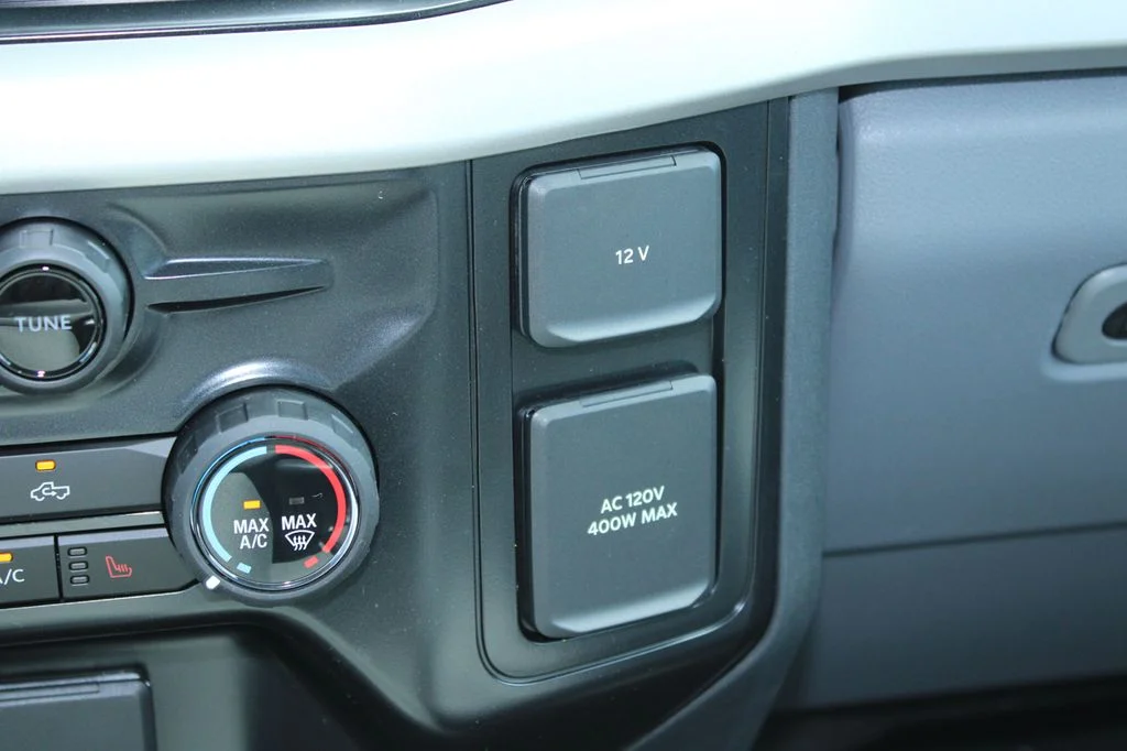 New 2026 Avalanche Ford F-350® XLT image 33
