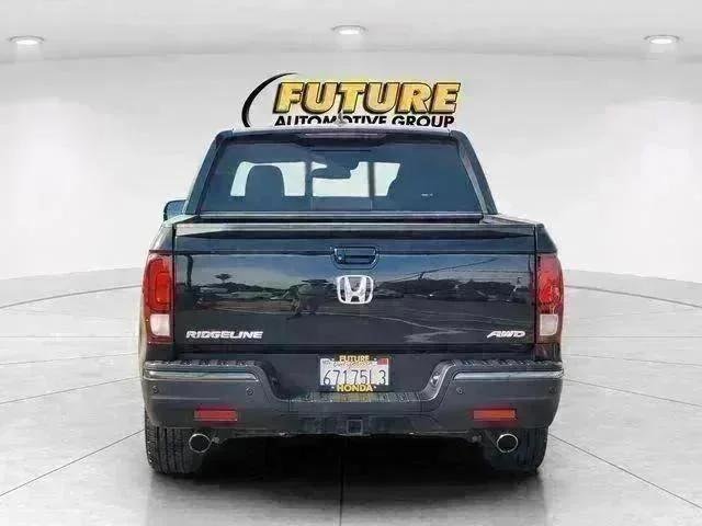 Used 2017 Crystal Black Pearl Honda Black Edition image 8