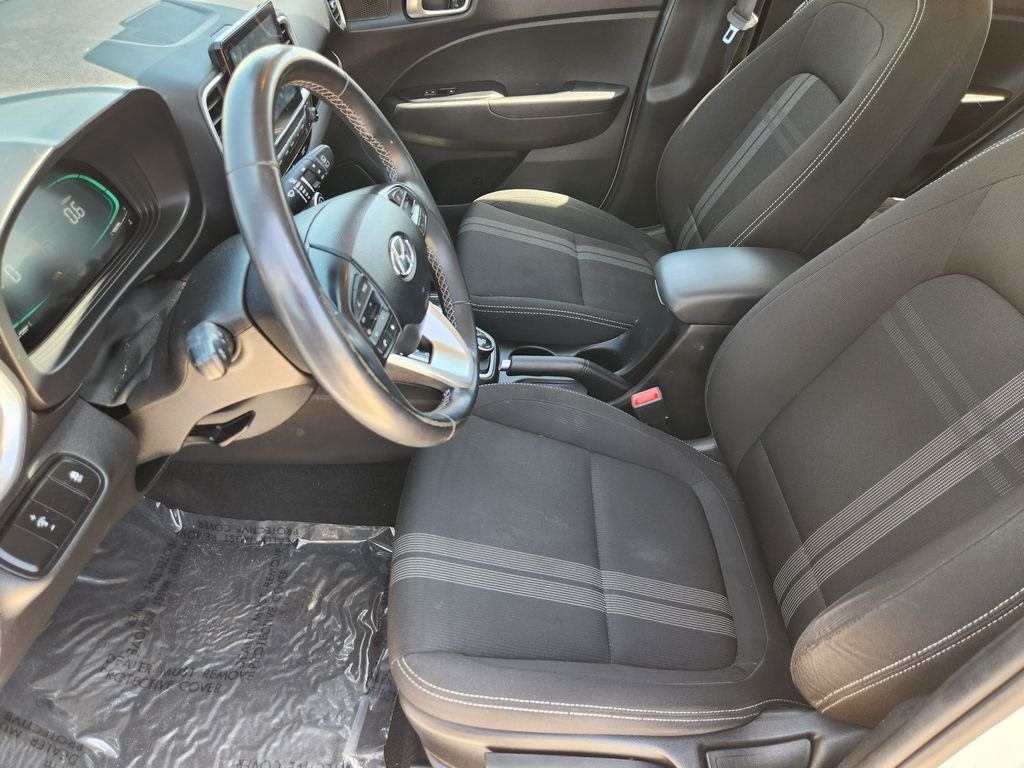 Used 2024 Lunar White Hyundai SEL image 15