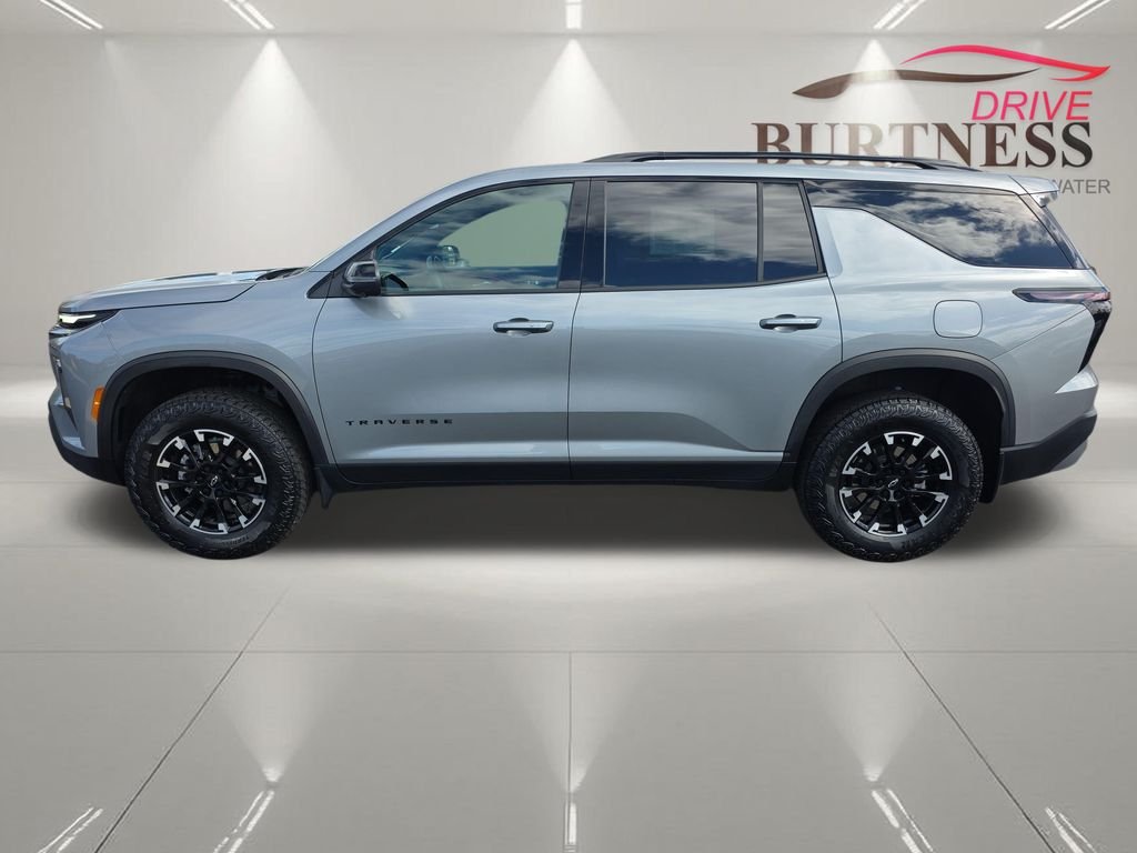 Used 2025 Gray Chevrolet Z71 image 5