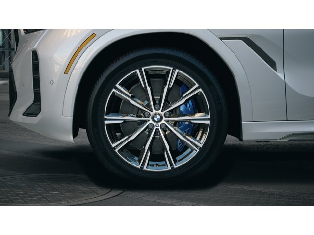 New 2027 Brooklyn Grey Metallic BMW  image 7