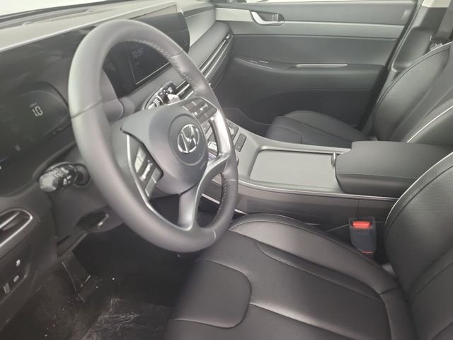 Certified Used 2025 Black Hyundai XRT image 15