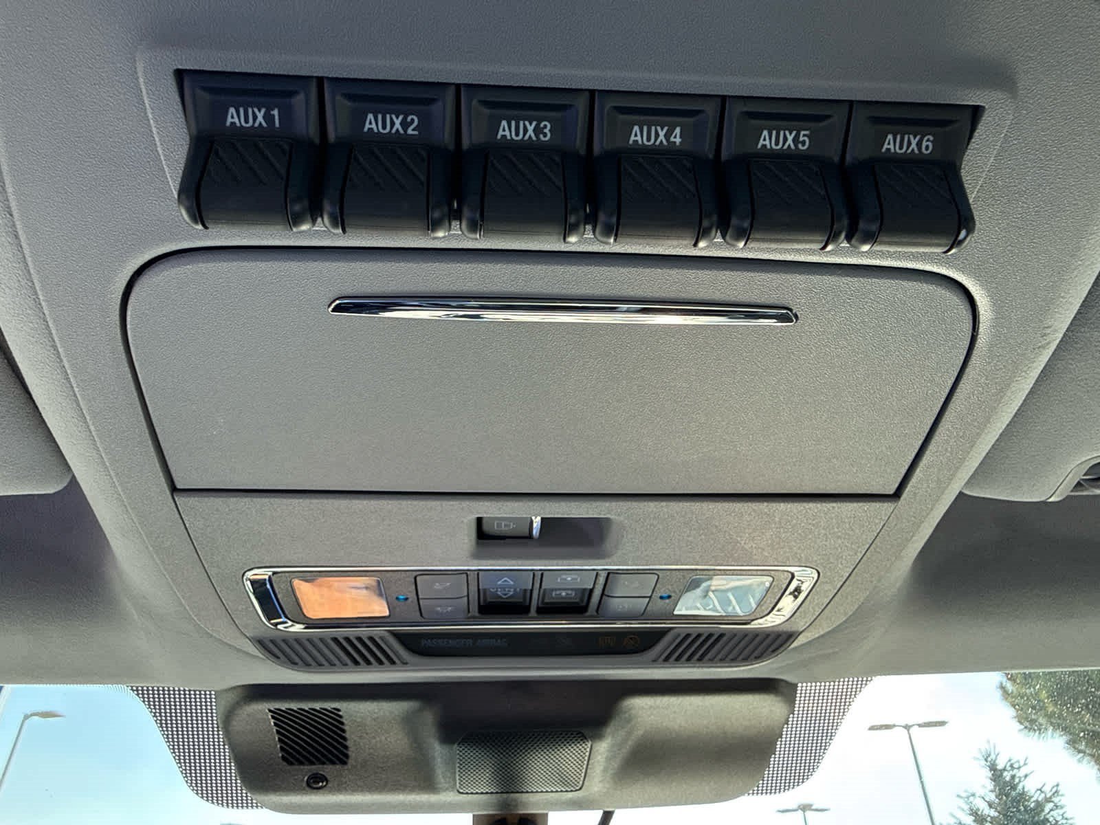 Used 2023 Gray Ford Limited image 12
