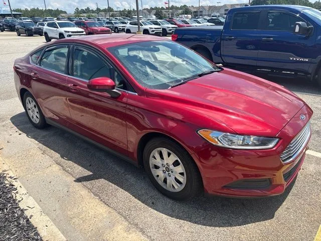Used 2014 Red Ford S image 1