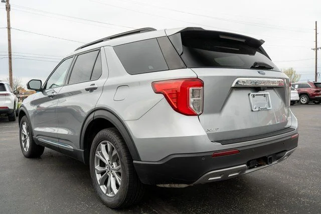 Used 2023 Silver Ford XLT image 8