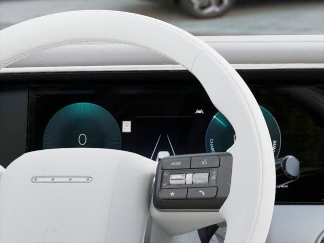 New 2027 White Hyundai Limited 7P image 31