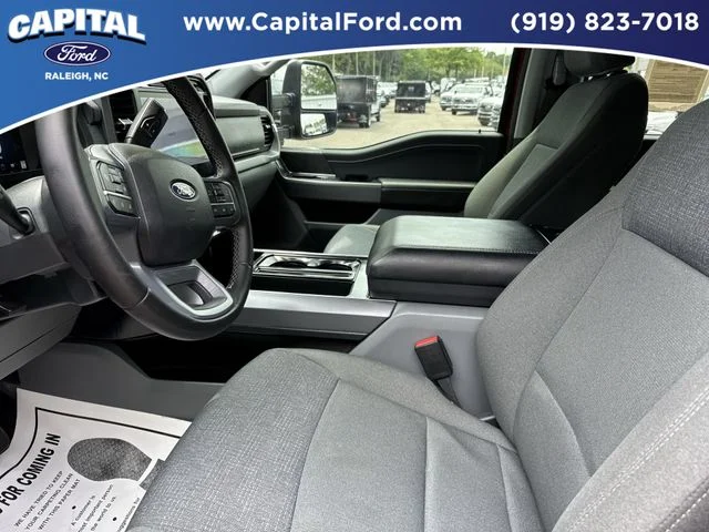 Used 2025 Red Ford XLT image 18