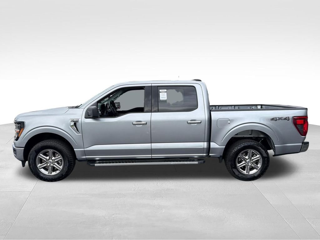 Used 2025 Silver Ford XLT image 2