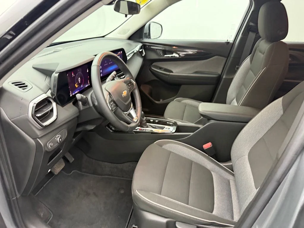 Used 2024 Gray Chevrolet LT image 22