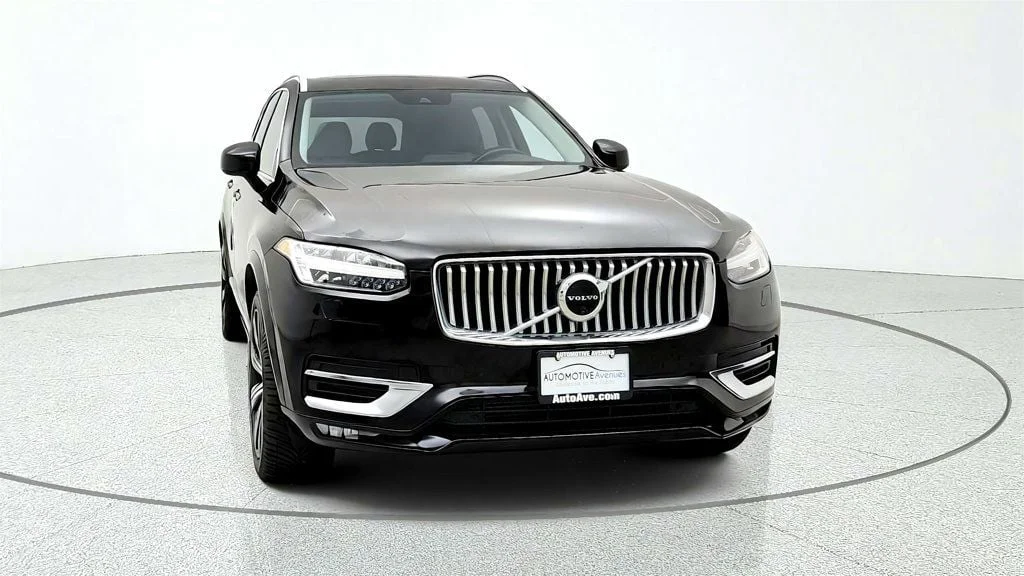 Used 2020 Onyx Black Metallic Volvo T6 AWD Inscription 6 Seater w/ Advanced Pkg image 2