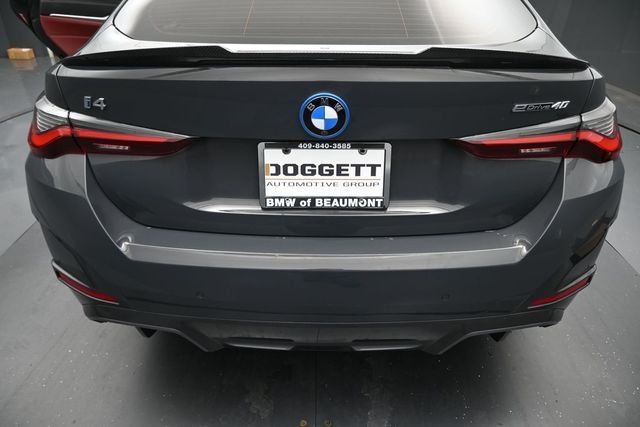 Used 2023 Gray BMW eDrive40 image 12