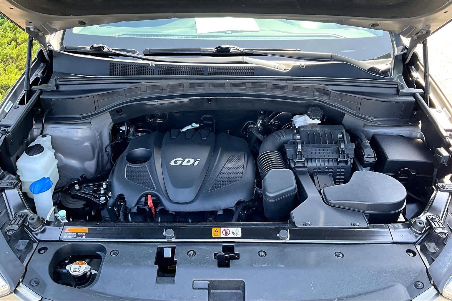 Used 2015 Mineral Gray Hyundai  image 32