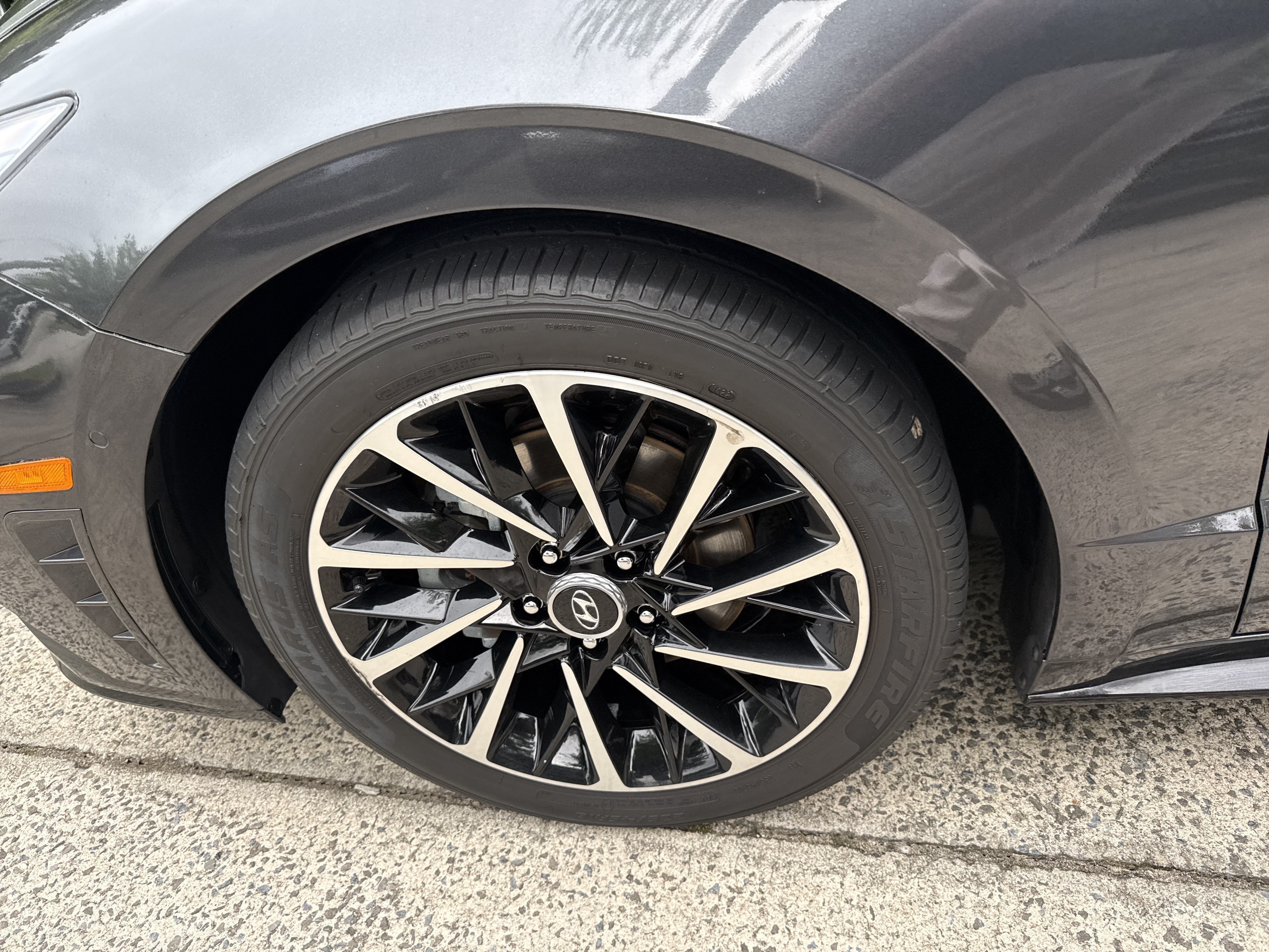 Used 2021 Portofino Gray Hyundai Limited image 11