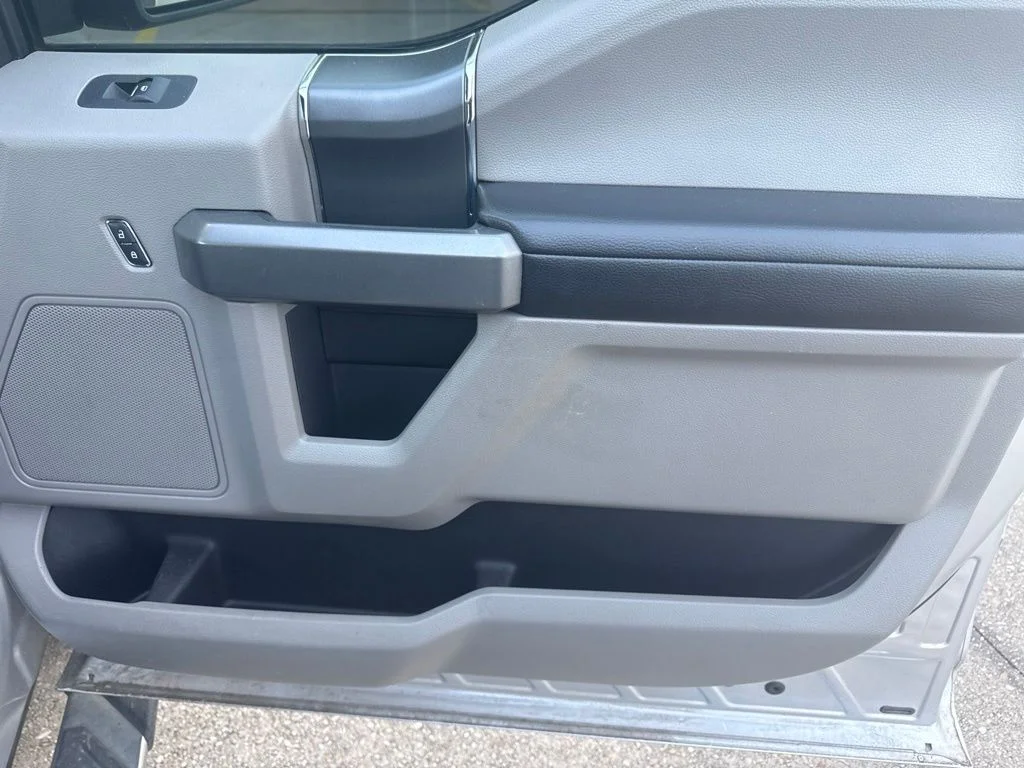 Used 2017 Silver Ford XLT image 15