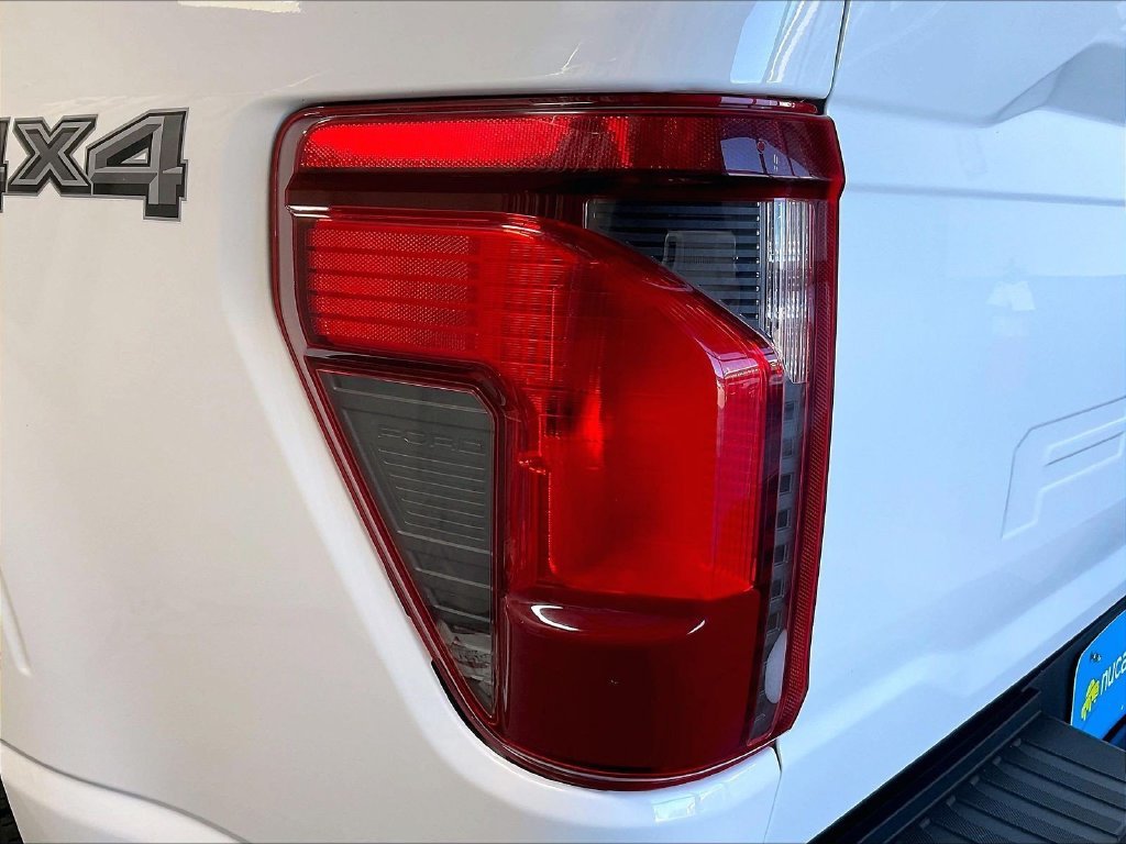 Used 2025 White Ford XLT image 34
