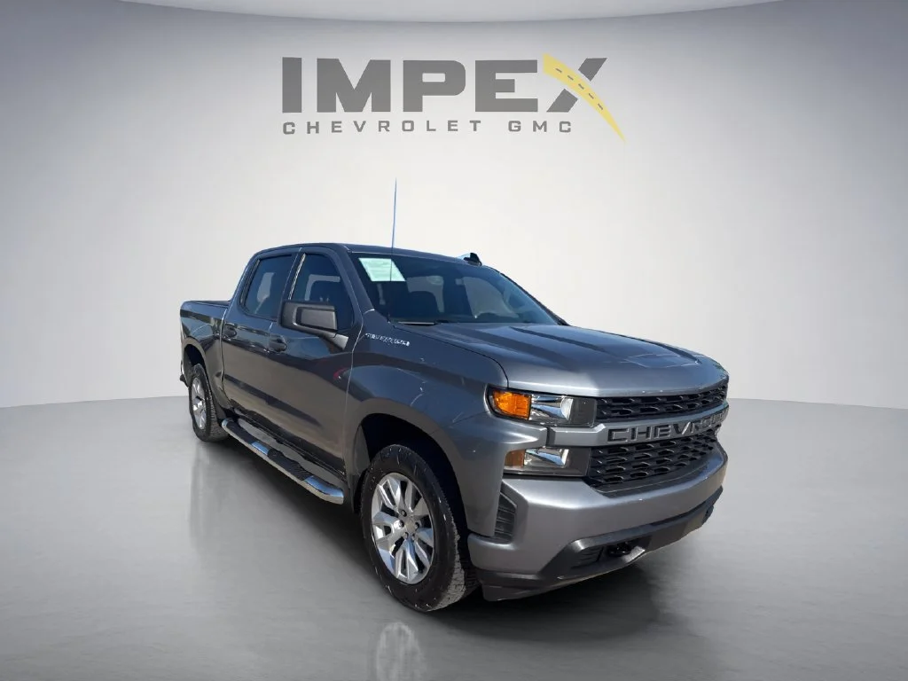 Used 2021 SATIN STEEL METALLIC Chevrolet Custom image 7