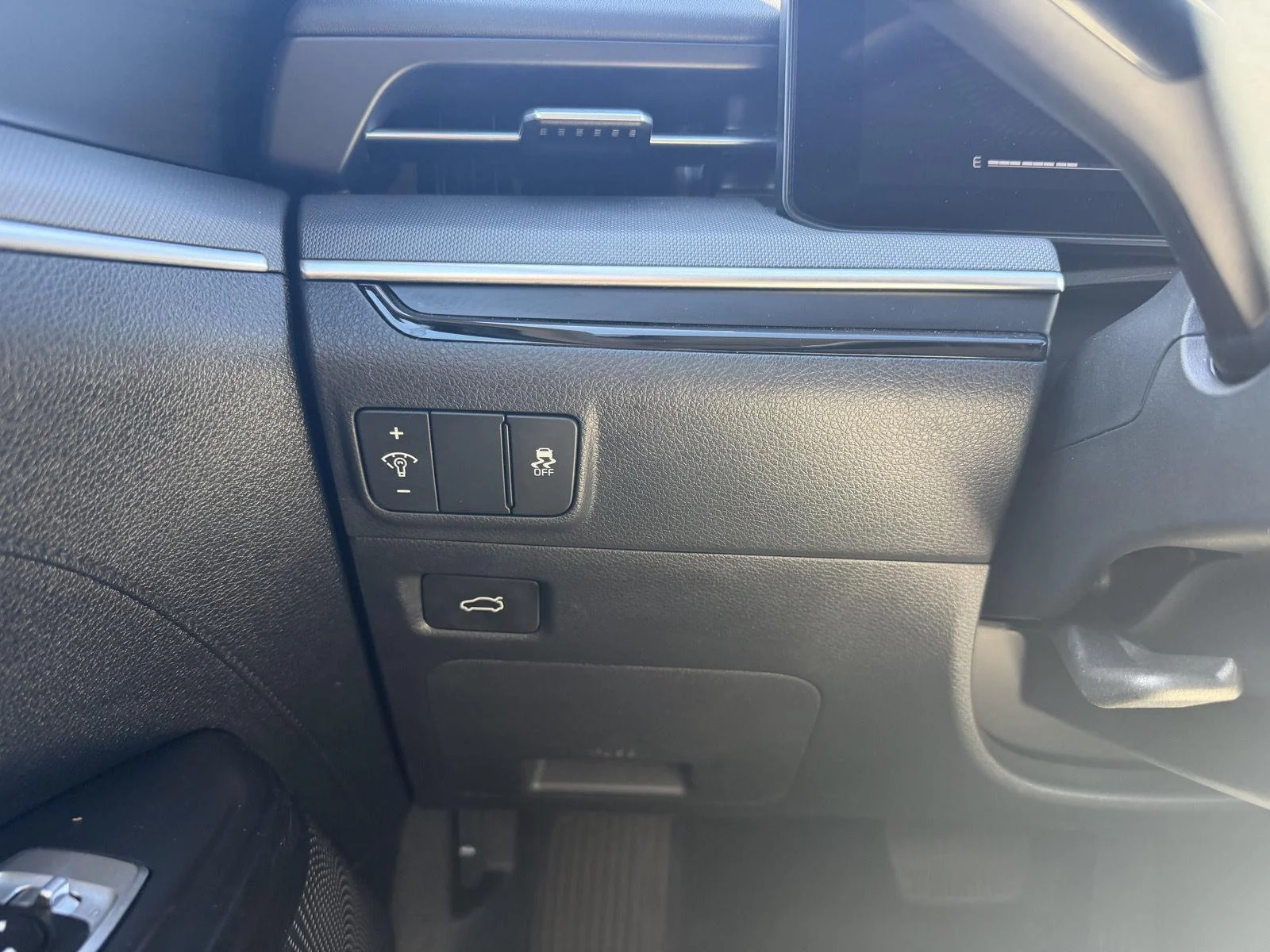 Used 2026 Interstellar Gray Kia LXS image 14