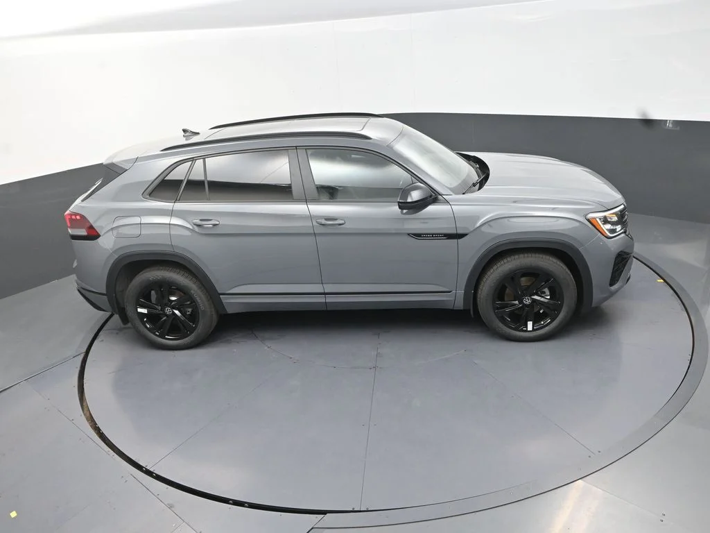 New 2026  Volkswagen 2.0T SEL R-Line Black image 21