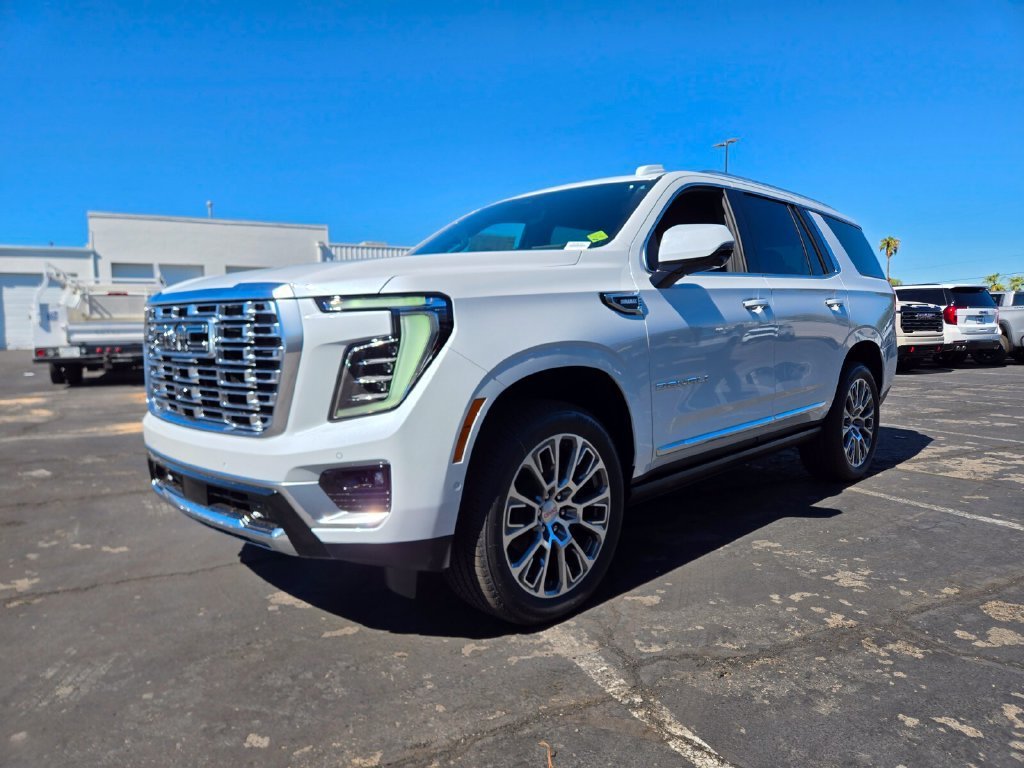 2026 GMC Yukon Denali - Photo 2