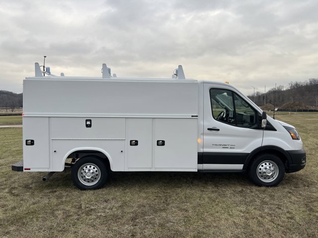 Used 2024 Oxford White Ford T350 AWD SRW image 31