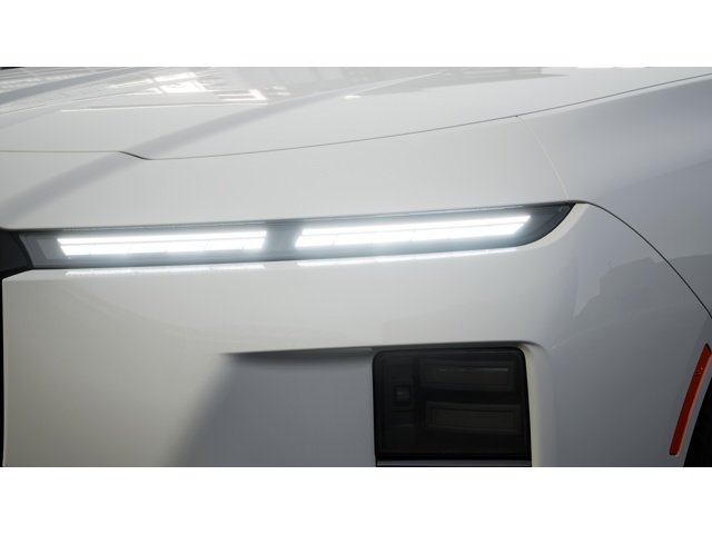 New 2027 Alpine White BMW 740i xDrive image 6
