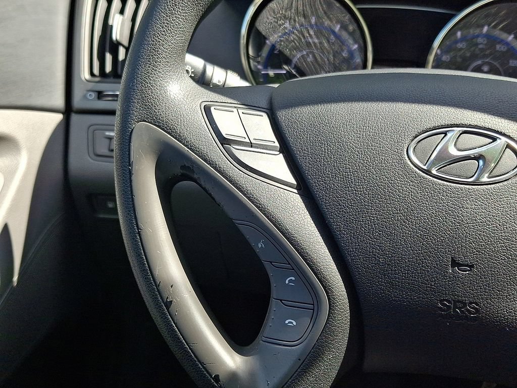Used 2013 Blue Hyundai GLS image 20