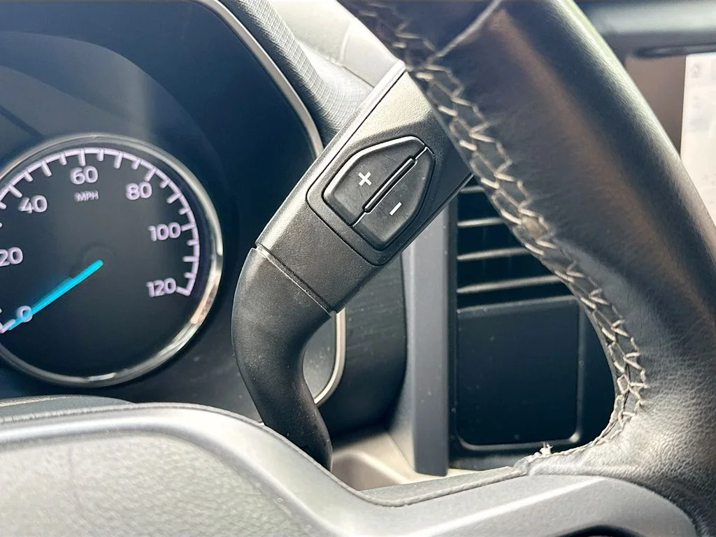 Used 2023 White Ford XLT image 18