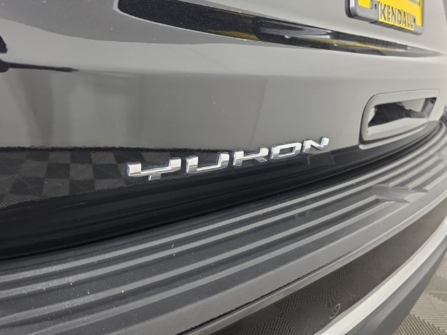 Used 2024 Onyx Black GMC SLT image 11