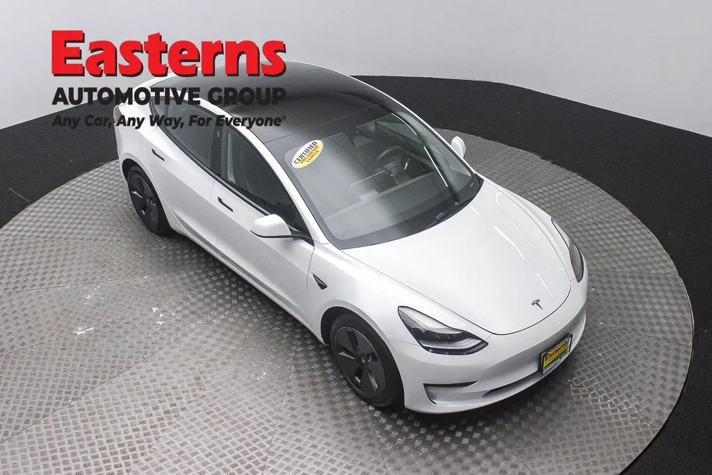 Used 2023 White Tesla Base image 3