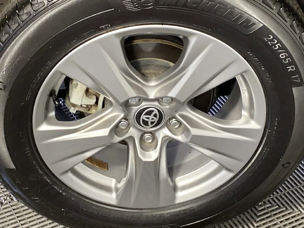 Used 2025 Magnetic Gray Metallic Toyota XLE image 28
