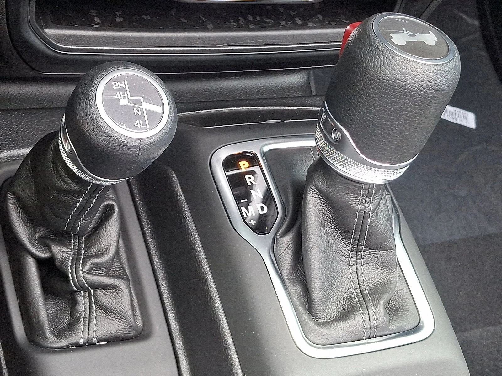 2025 Jeep Wrangler 4-Door Sport S - Photo 9