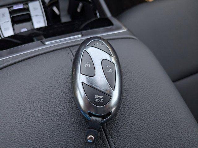 New 2025 Phantom Black Hyundai Limited image 60