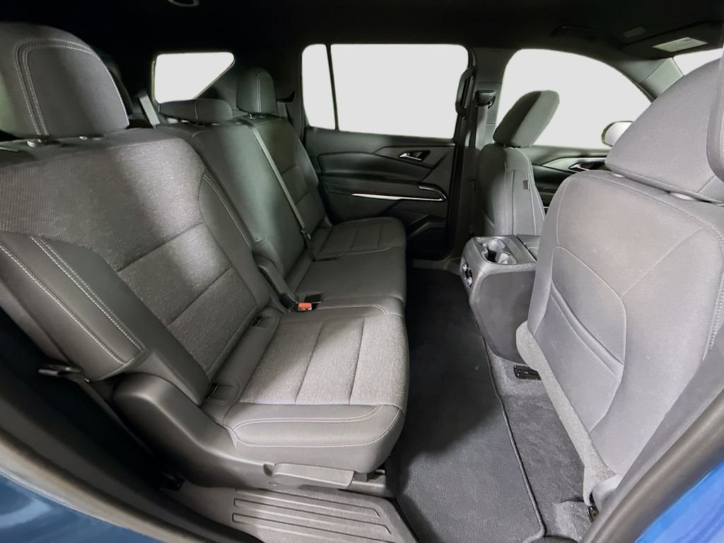 Used 2024 Lakeshore Blue Metallic Chevrolet LT image 27
