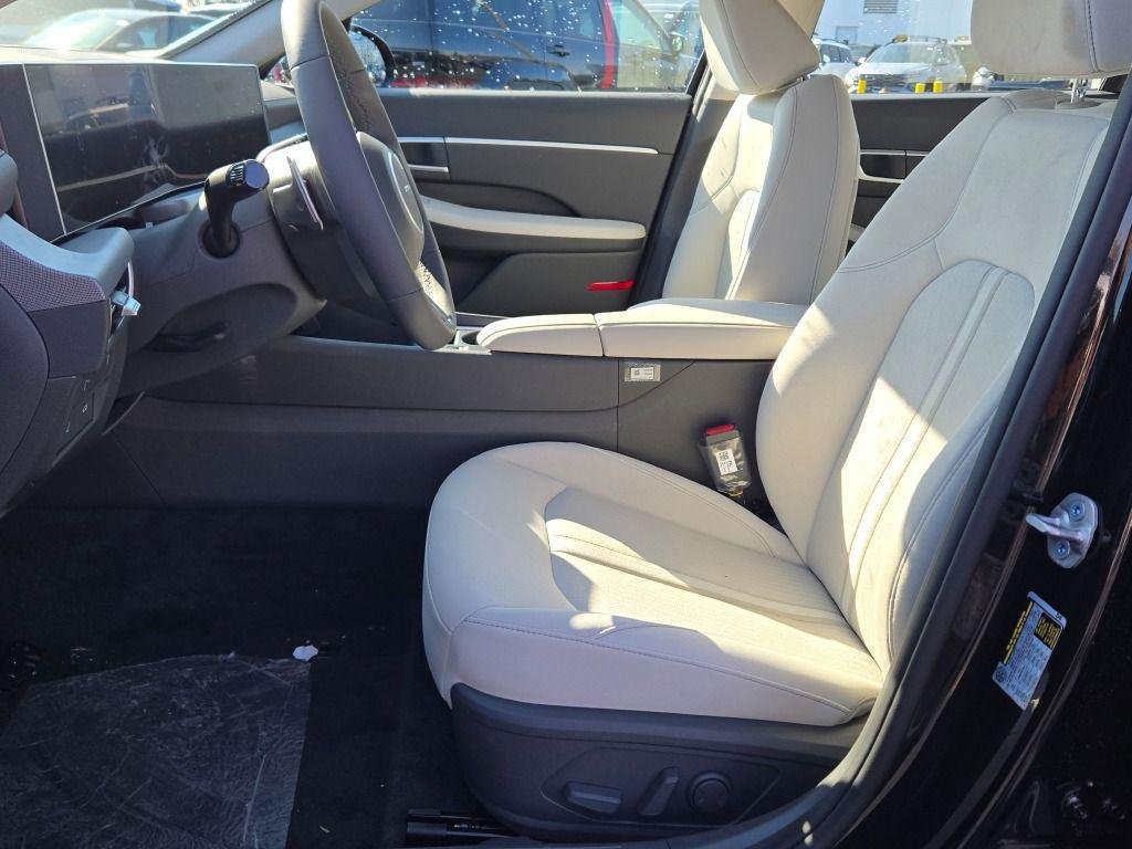 New 2026 Black Hyundai SEL Sport image 21