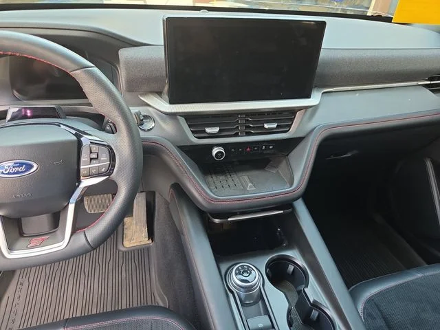 Certified Used 2025  Ford ST image 19
