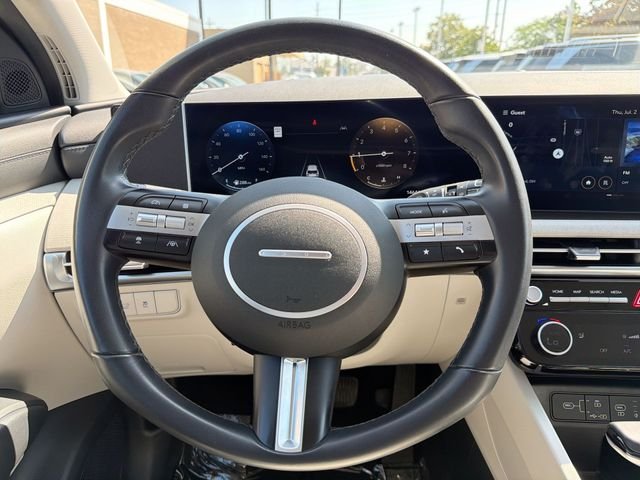Used 2025 White Hyundai SEL Convenience image 13